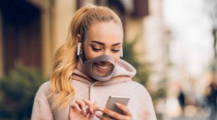 Why everyone should be wearing transparent face masks