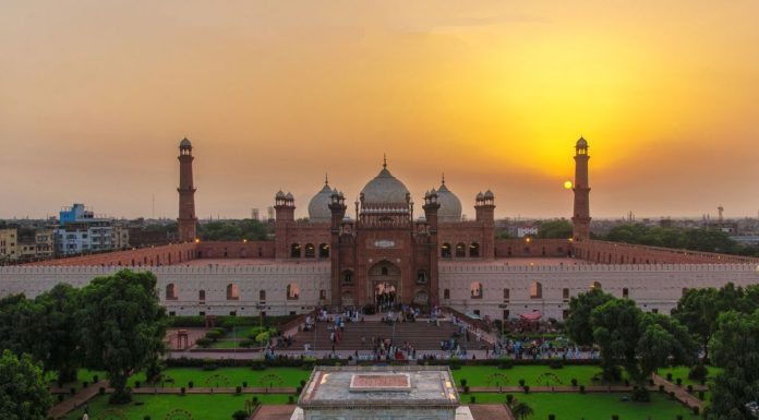 Government has decided to divide Lahore into two districts