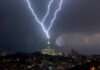 A Saudi storm hits Makkah with lightning and strong winds.