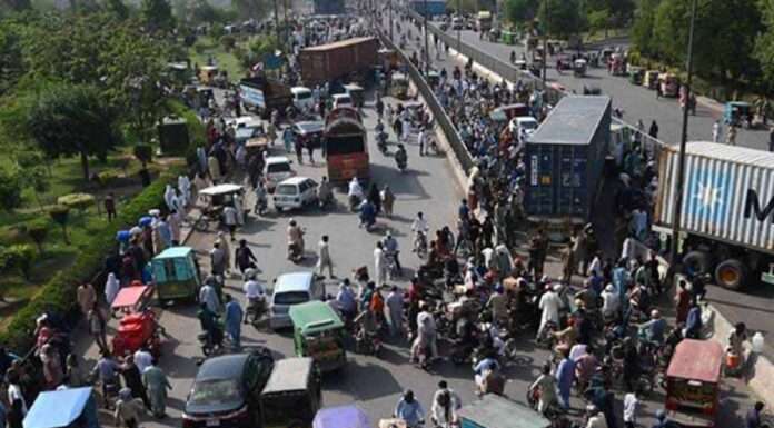 Road encroachers to face legal action from the Traffic Police in Rawalpindi
