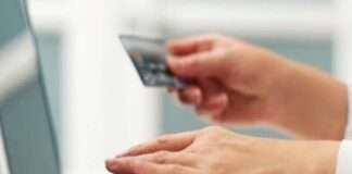 This year, 85% of bank customers used online transactions.