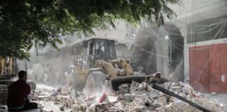 In the past 24 hours, more than 260 Palestinians have died as a result of Israel’s intense shelling of Gaza.