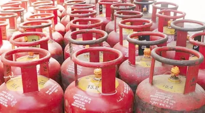 LPG prices fall by Rs 70 per kg in Pakistan