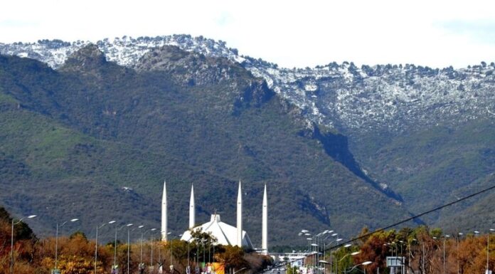 Dry Nov predicted in Islamabad, health risks loom due to smog