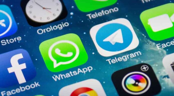 Russia to develop state messaging app to combat WhatsApp, Telegram